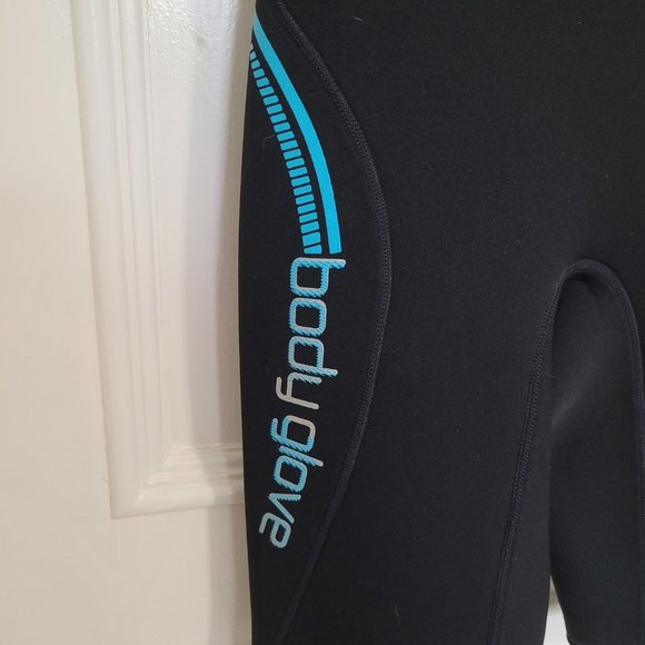 Body Glove women's wet suit, size 7/8 shorts surfing snorkel water sports swim - Picture 4 of 12